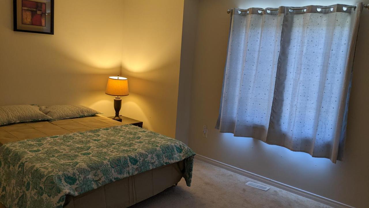 The Warm Welcome Suite Thorold Esterno foto