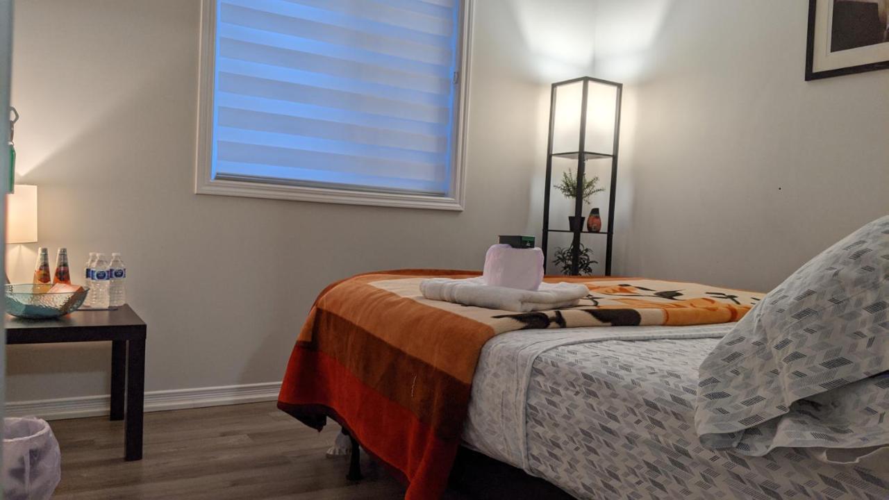 The Warm Welcome Suite Thorold Esterno foto